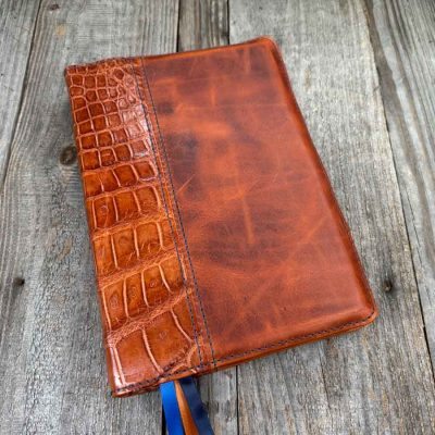 Two-Tone Genuine Florida Alligator / Pull-up Cow, Wide Margin Cameo KJV Bible