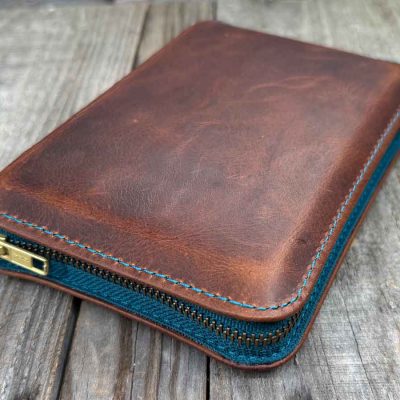 Walnut Italian Pull-up Cowhide Compact KJV Zipper Bible